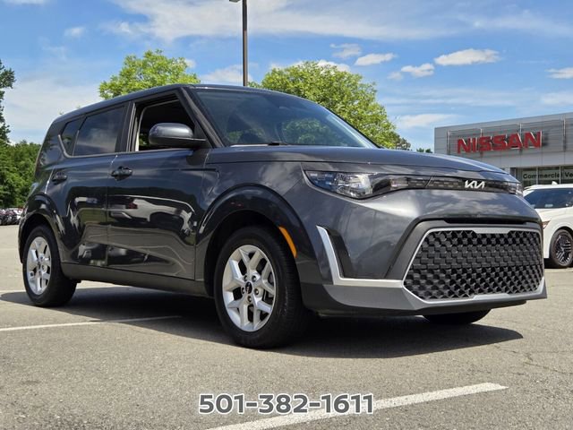 Used 2024 Kia Soul LX w/ Option Group 015 FWD image 7