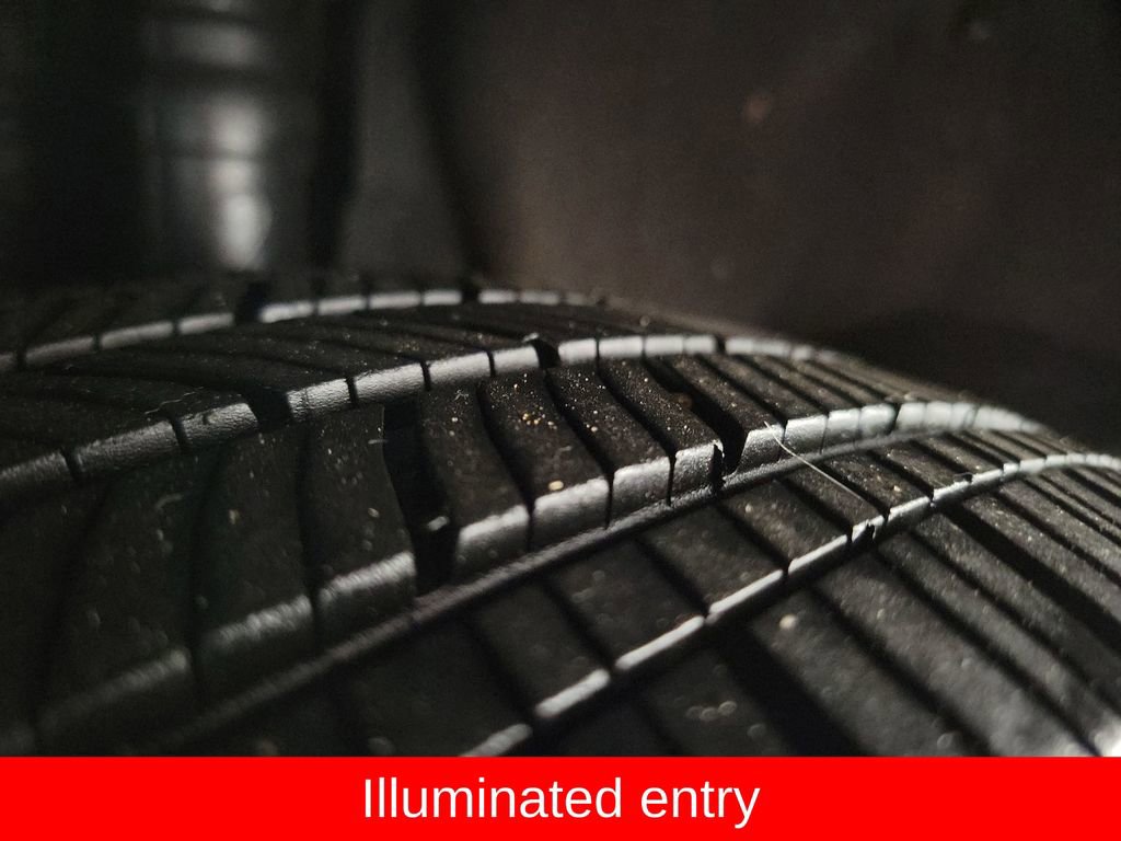 Used 2016 Toyota Prius V Three image 11