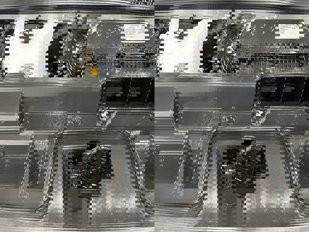 Used 2025 Chevrolet Express 3500 LT w/ LT Preferred Equipment Group image 55