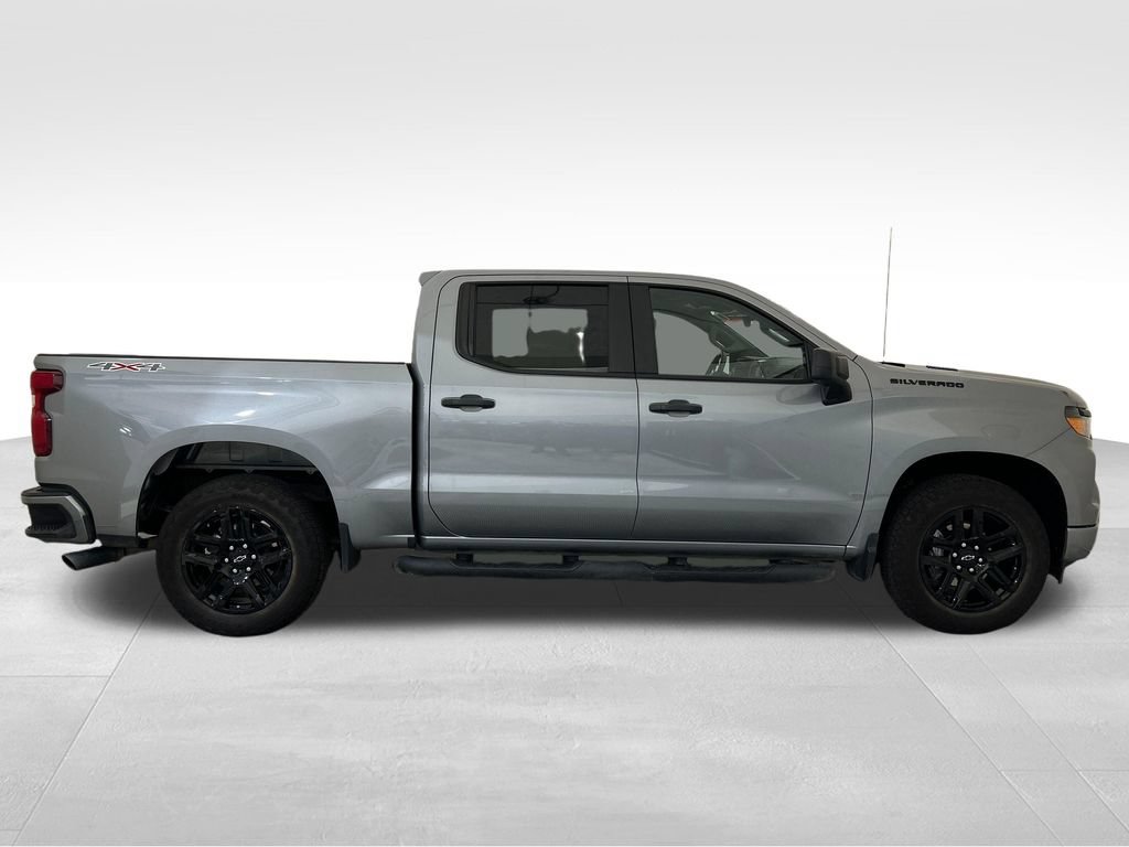 Used 2025 Chevrolet Silverado 1500 Custom w/ Turbomax Blackout Package AWD/4WD image 7