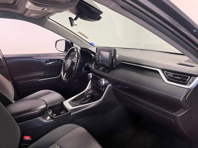 Used 2020 Toyota RAV4 XLE w/ Convenience Package image 11
