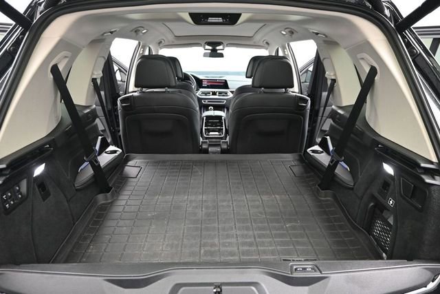 Used 2021 BMW X7 xDrive40i w/ Premium Package AWD/4WD image 19