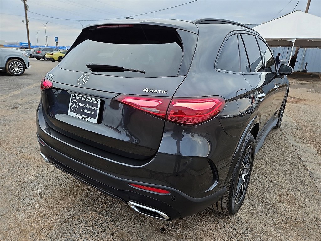 Used 2024 Mercedes-Benz GLC 300 4MATIC image 7