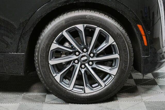 Used 2025 Cadillac Lyriq Sport AWD/4WD image 9