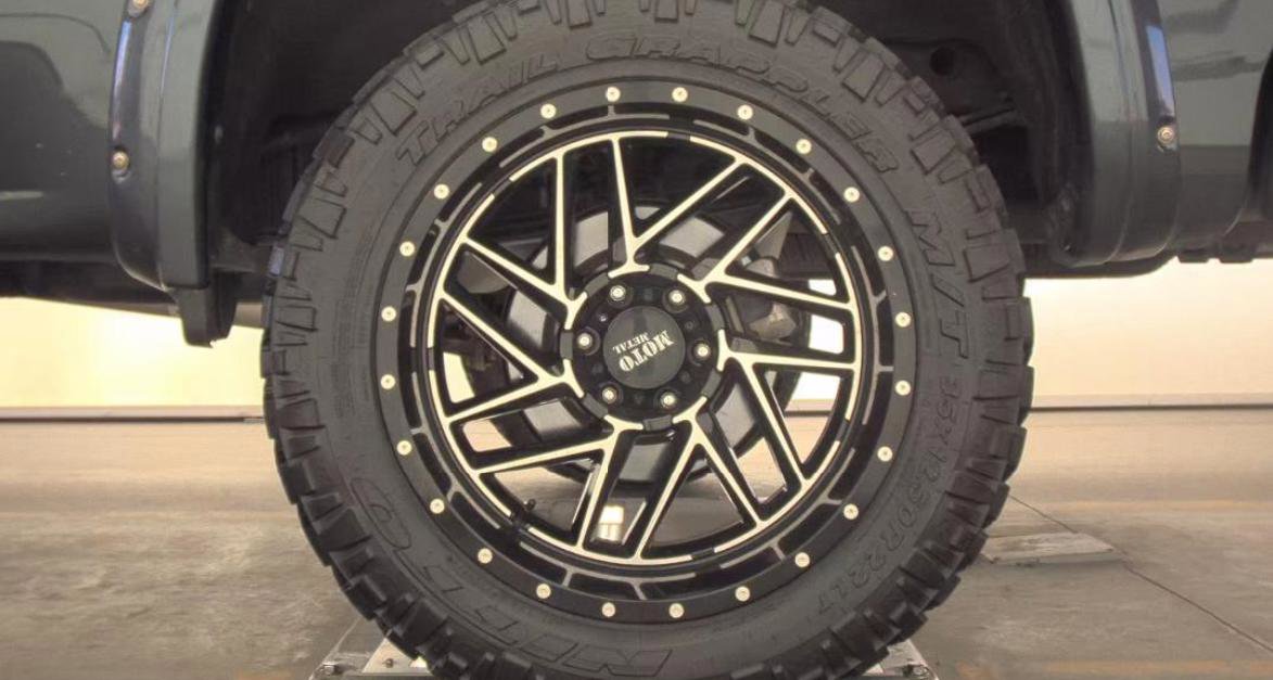 Used 2019 Chevrolet Silverado 1500 RST image 4