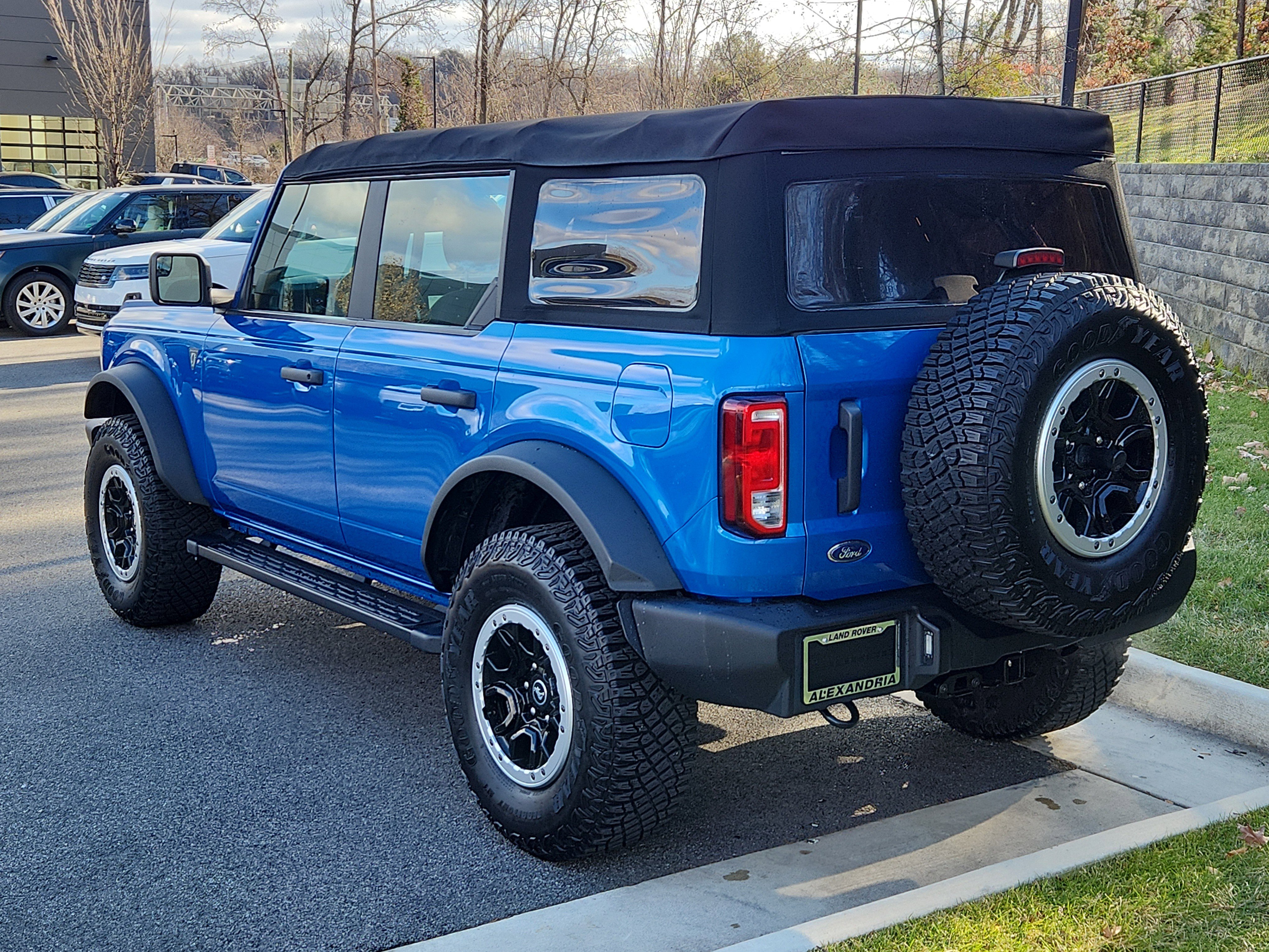 Used 2022 Ford Bronco 4-Door w/ Sasquatch Package image 12