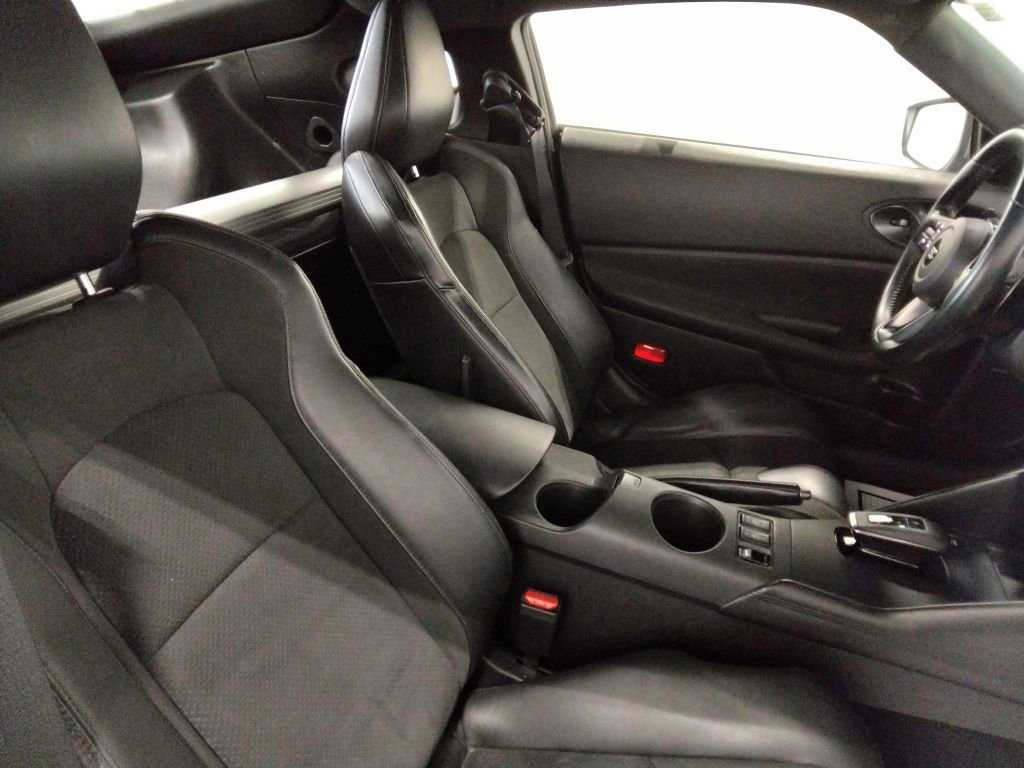 Used 2024 Nissan Z Performance w/ Floor Mat Package image 37