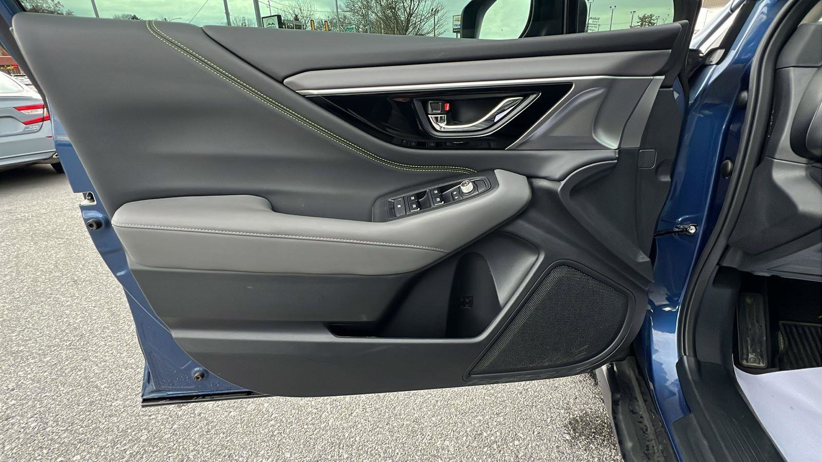 Used 2022 Subaru Outback Onyx Edition XT image 22