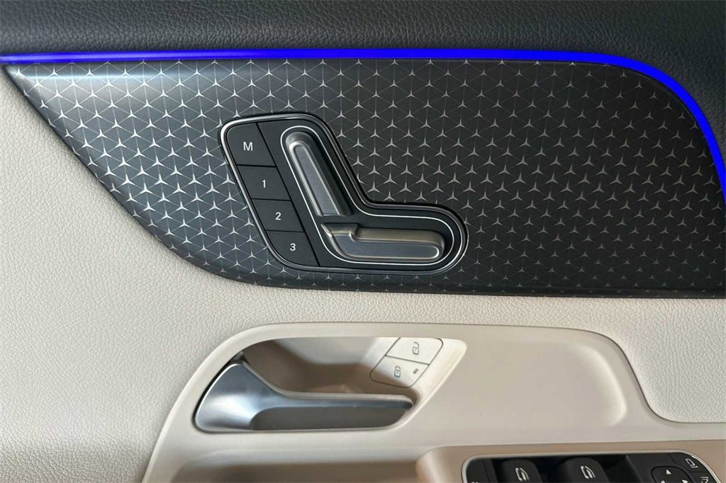 Certified 2025 Mercedes-Benz GLA 250 image 13