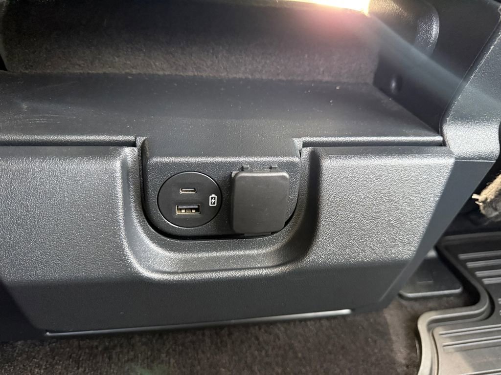 Used 2022 Ford F150 XLT w/ Trailer Tow Package image 5