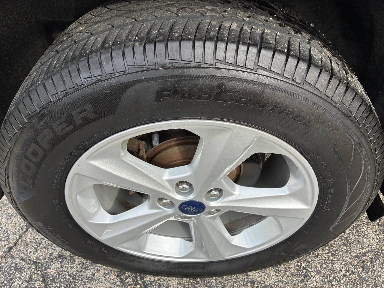 Used 2016 Ford Edge SE FWD image 25