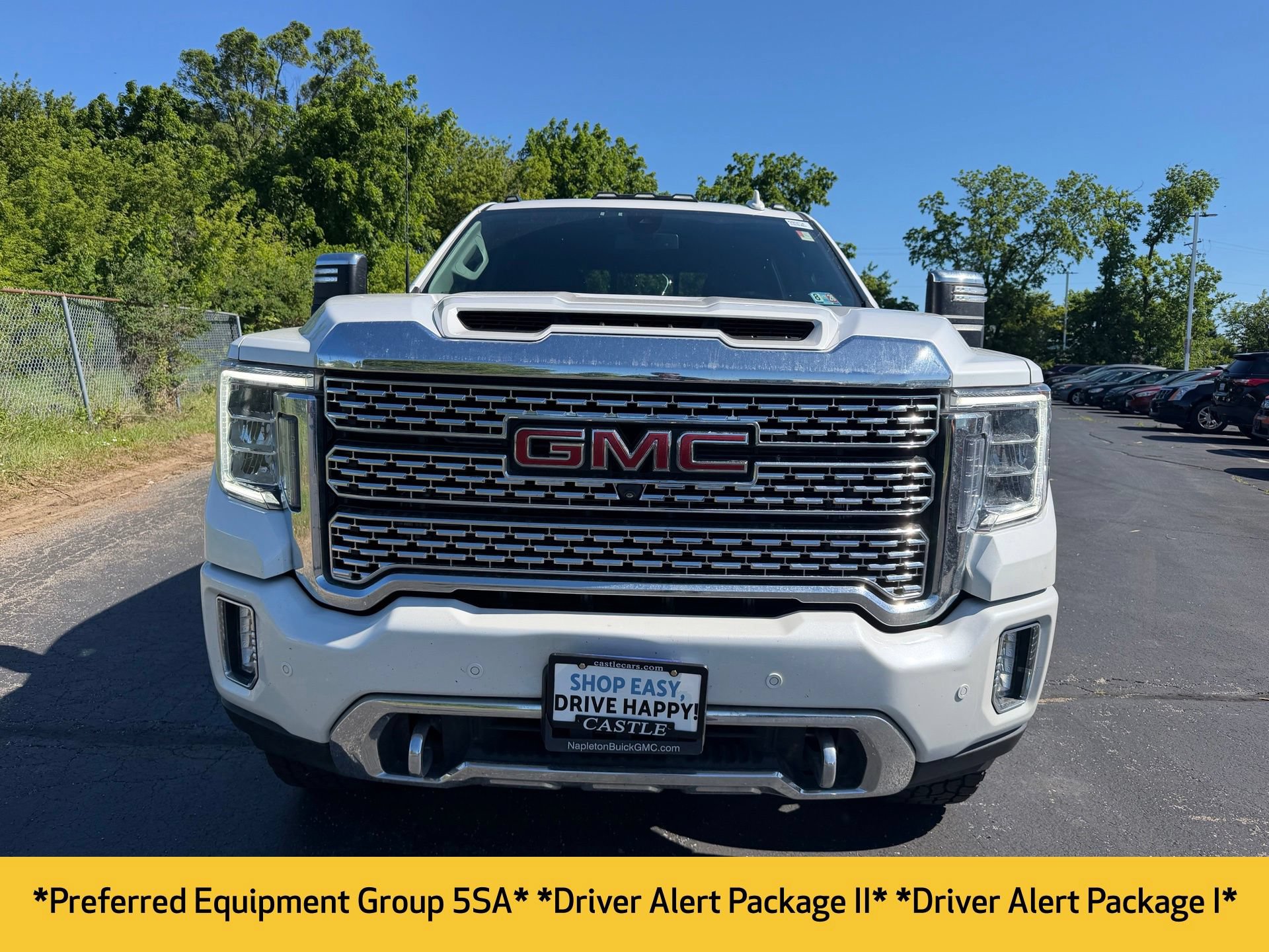 Used 2022 GMC Sierra 2500 Denali AWD/4WD image 2