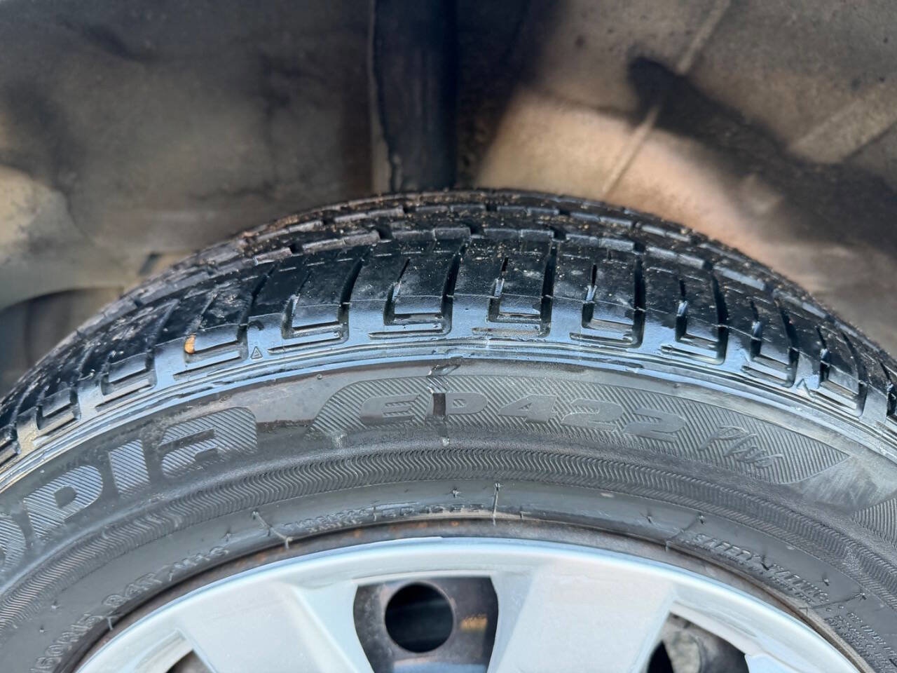 Used 2007 Toyota Yaris 2-Door Hatchback image 10