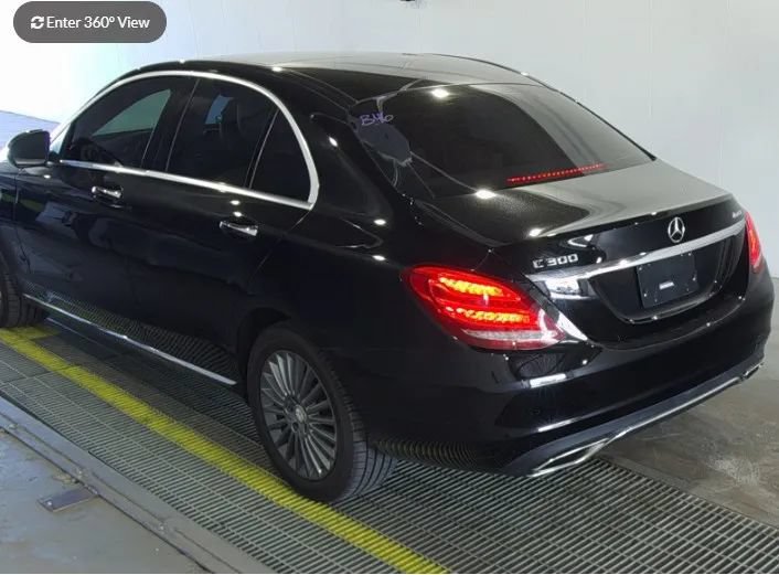 Used 2015 Mercedes-Benz C 300 4MATIC Sedan image 2