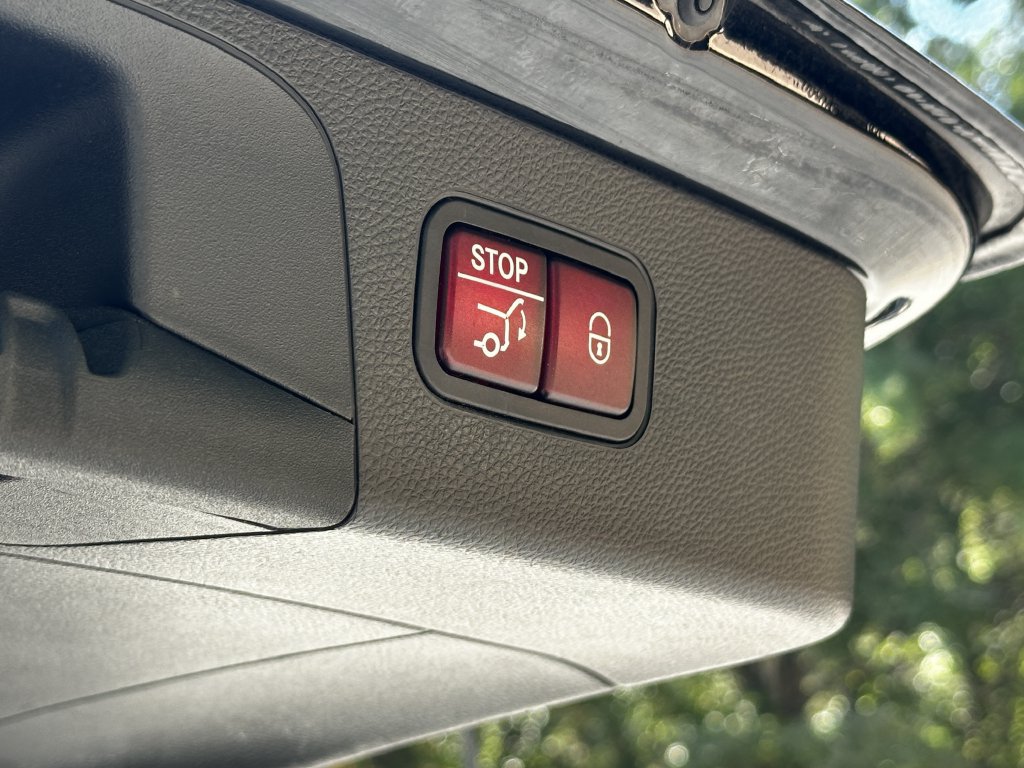 Certified 2022 Mercedes-Benz GLC 300 image 22