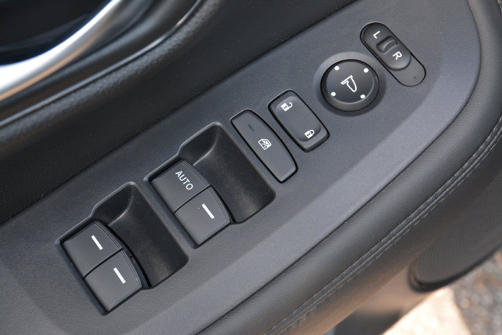 Used 2027 Honda HR-V LX image 11