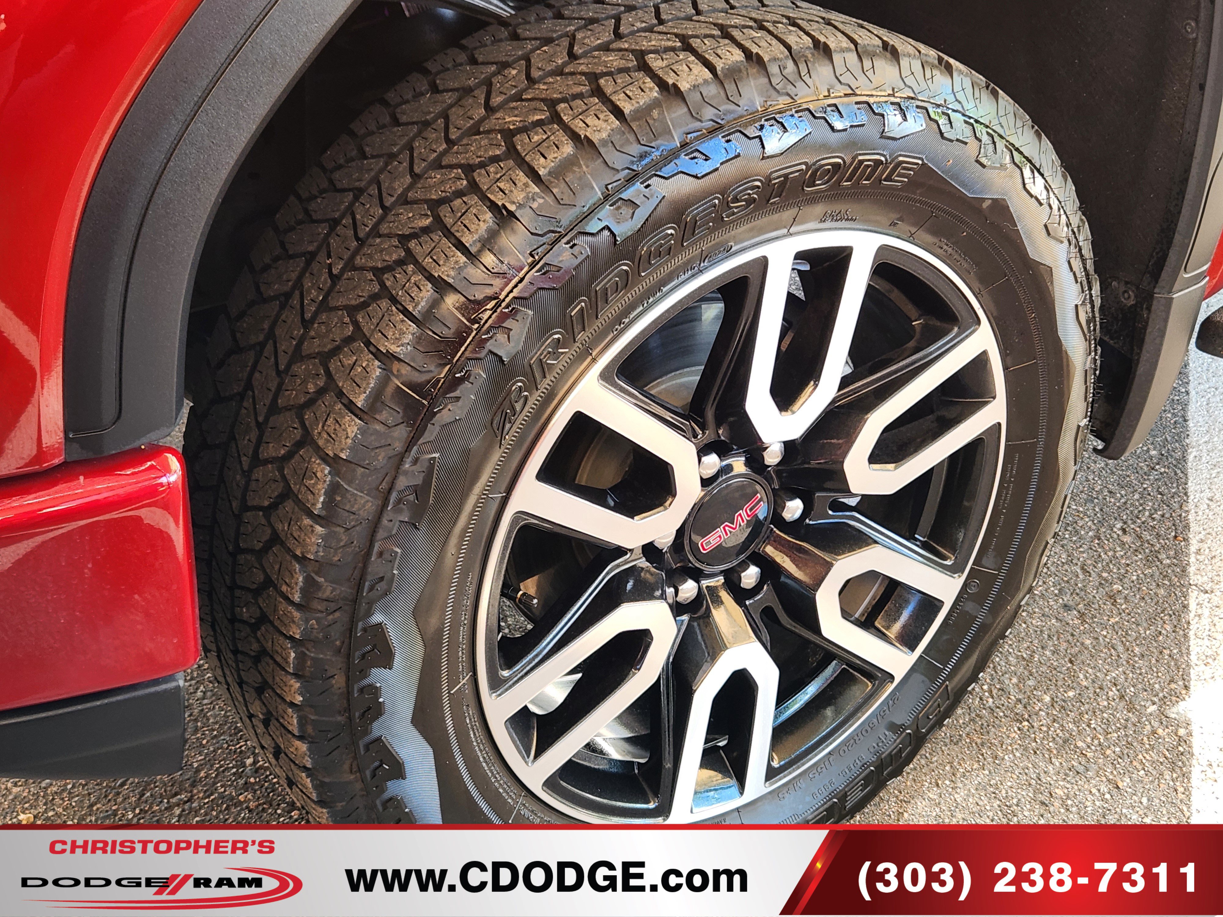 Used 2025 GMC Sierra 1500 AT4 w/ AT4 Premium Package AWD/4WD image 25