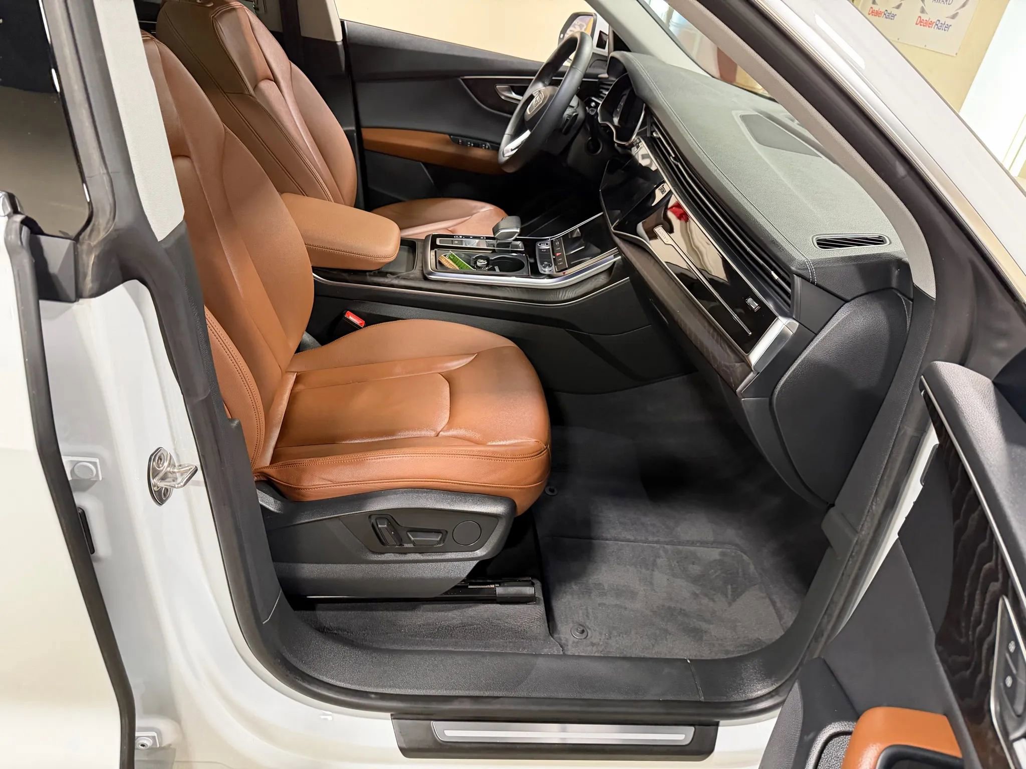 Used 2023 Audi Q8 Premium w/ Convenience Package image 40