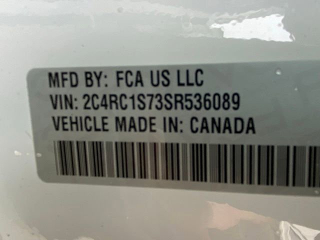 Used 2025 Chrysler Pacifica Premium image 28