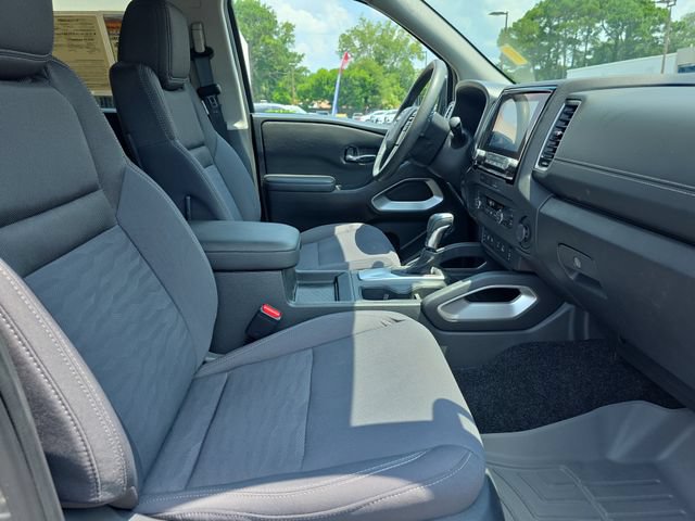 Used 2024 Nissan Frontier SV w/ SV Convenience Package RWD image 30