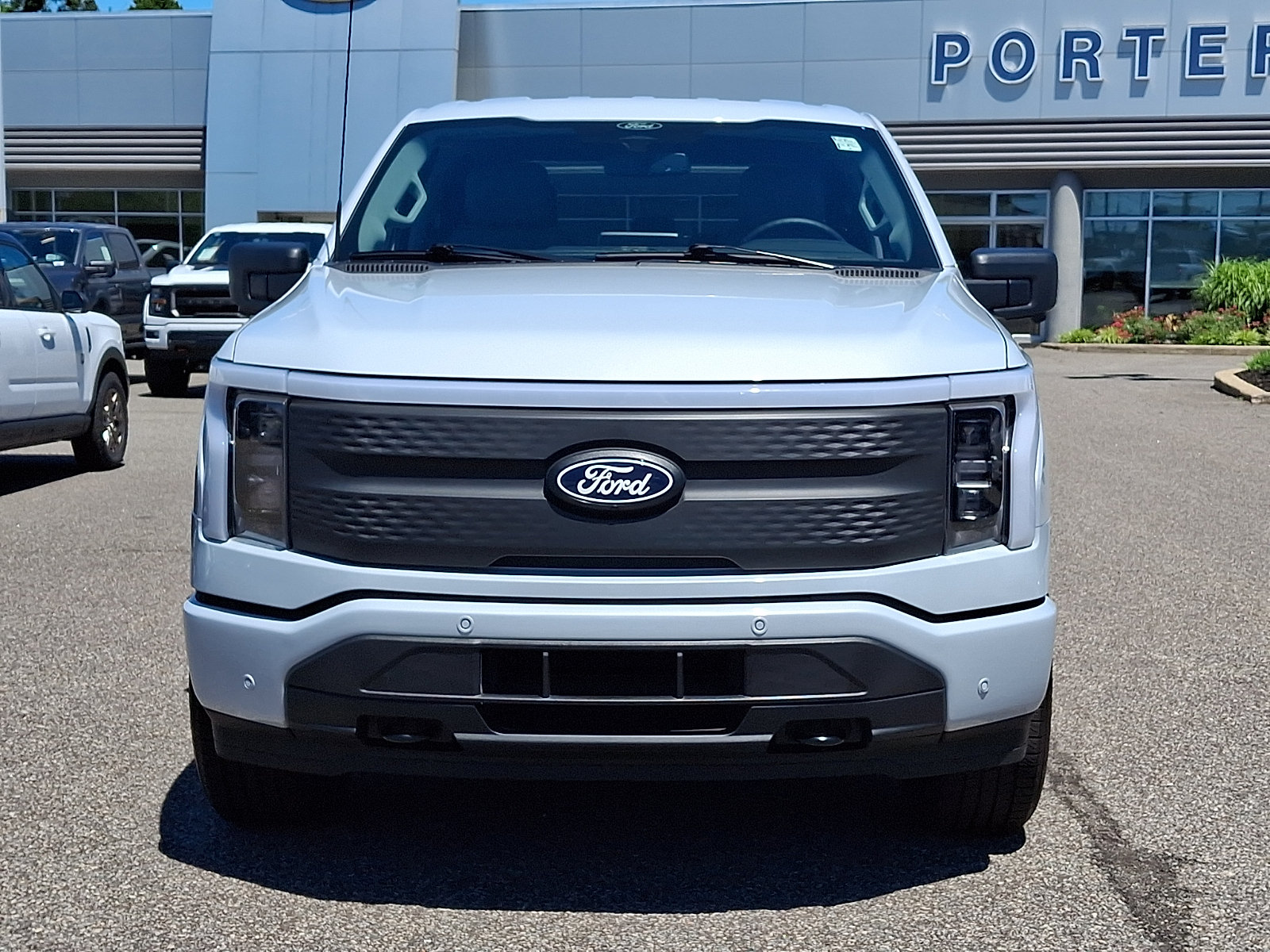 Certified 2025 Ford F150 Lightning Flash AWD/4WD image 3
