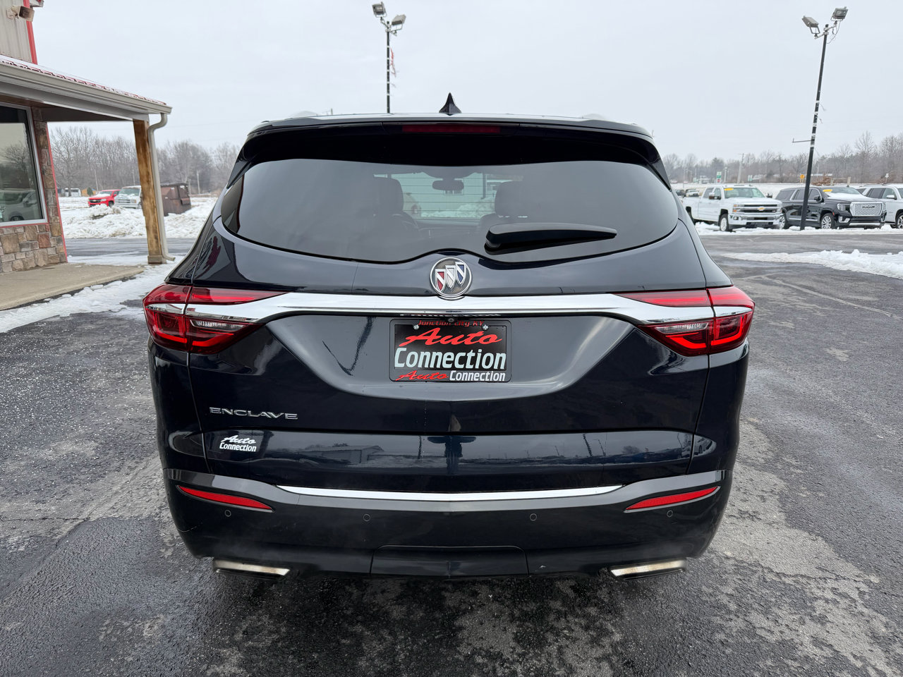 Used 2020 Buick Enclave Essence image 5