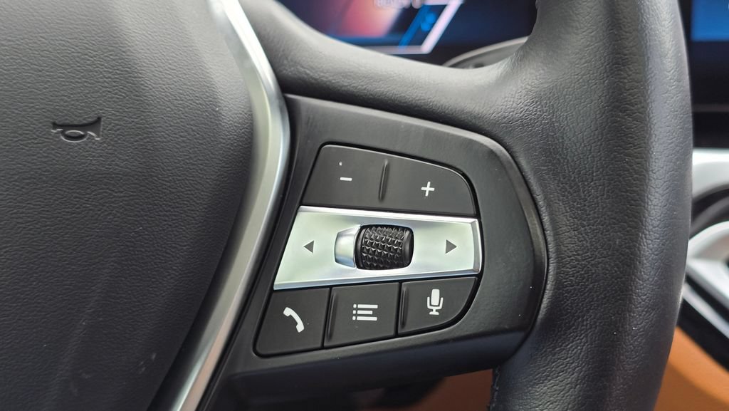 Used 2023 BMW i4 eDrive40 w/ Premium Package RWD image 29