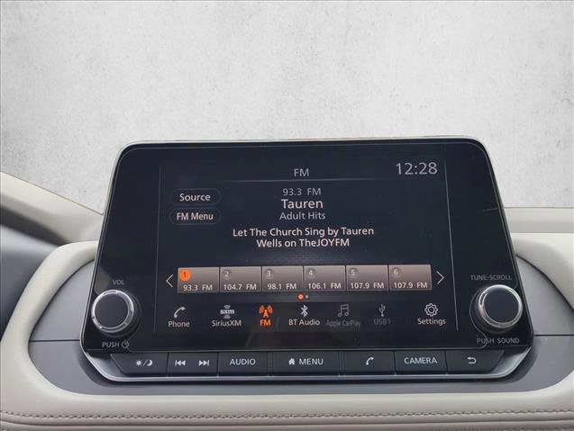 Used 2023 Nissan Rogue SV image 13