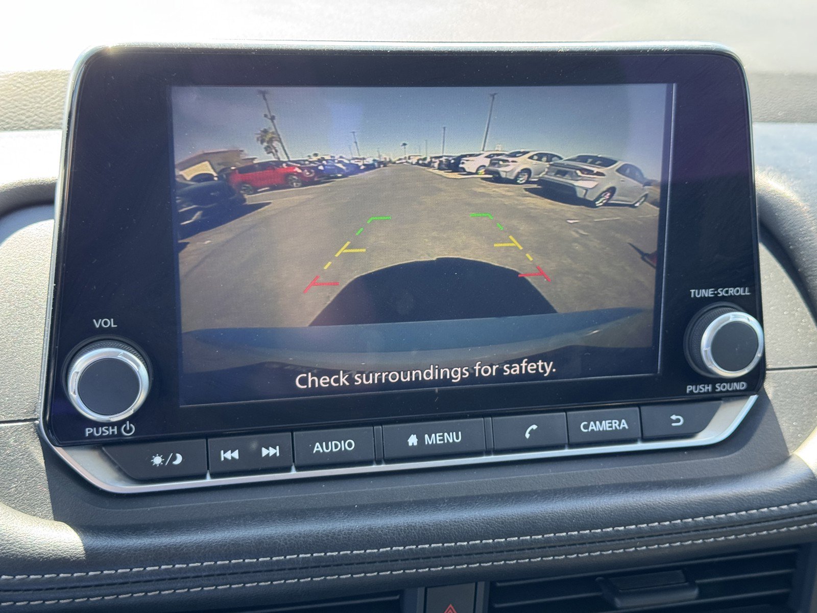 Used 2024 Nissan Rogue S image 15
