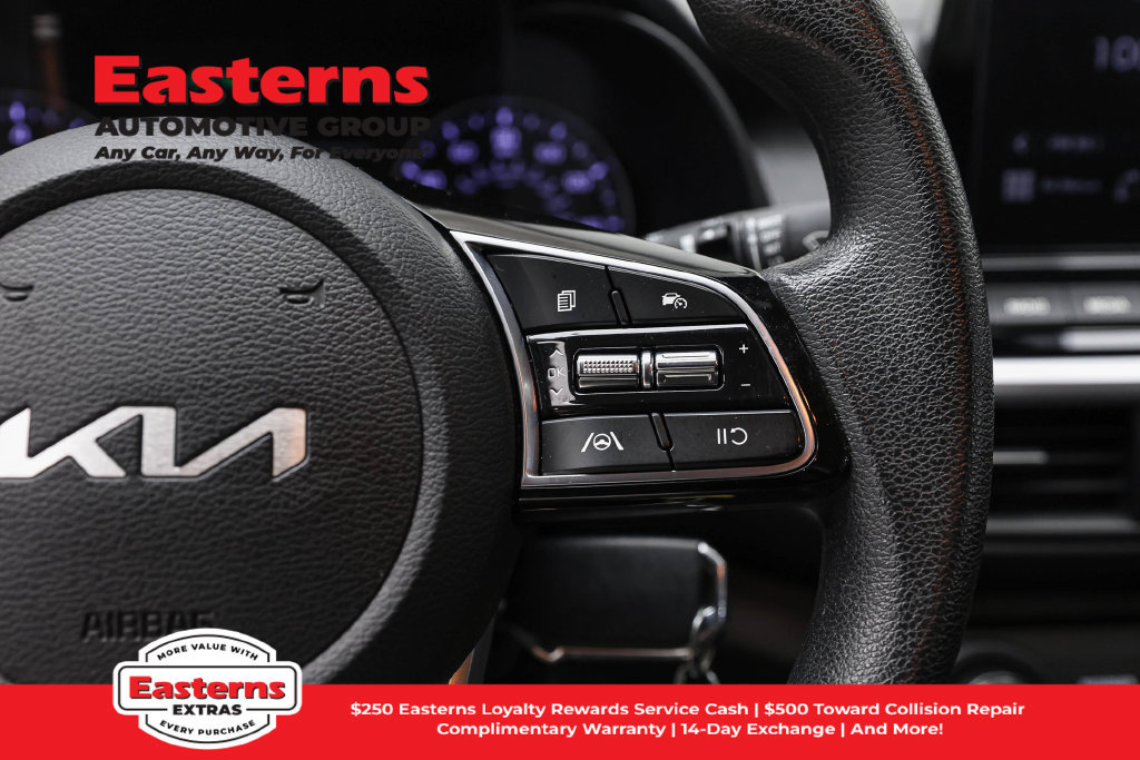 Used 2023 Kia Forte LXS w/ LXS Technology Package FWD image 17
