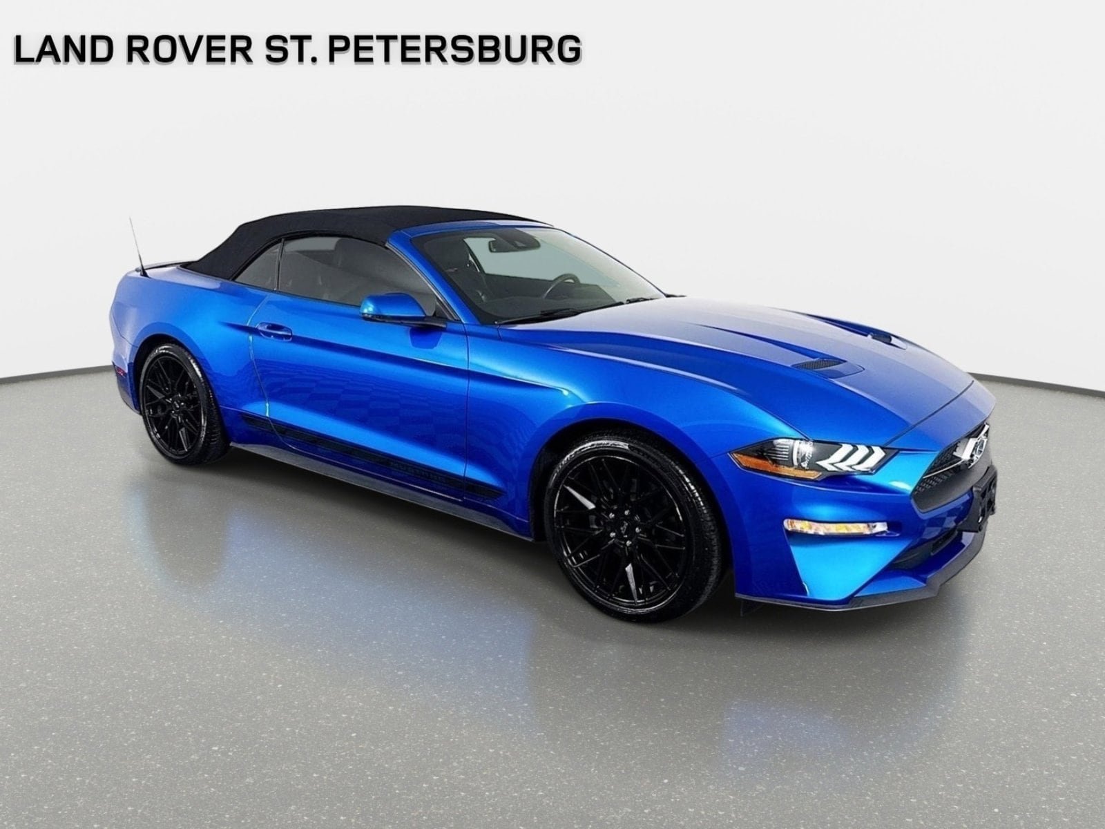 Used 2020 Ford Mustang Premium w/ Equipment Group 201A RWD image 4