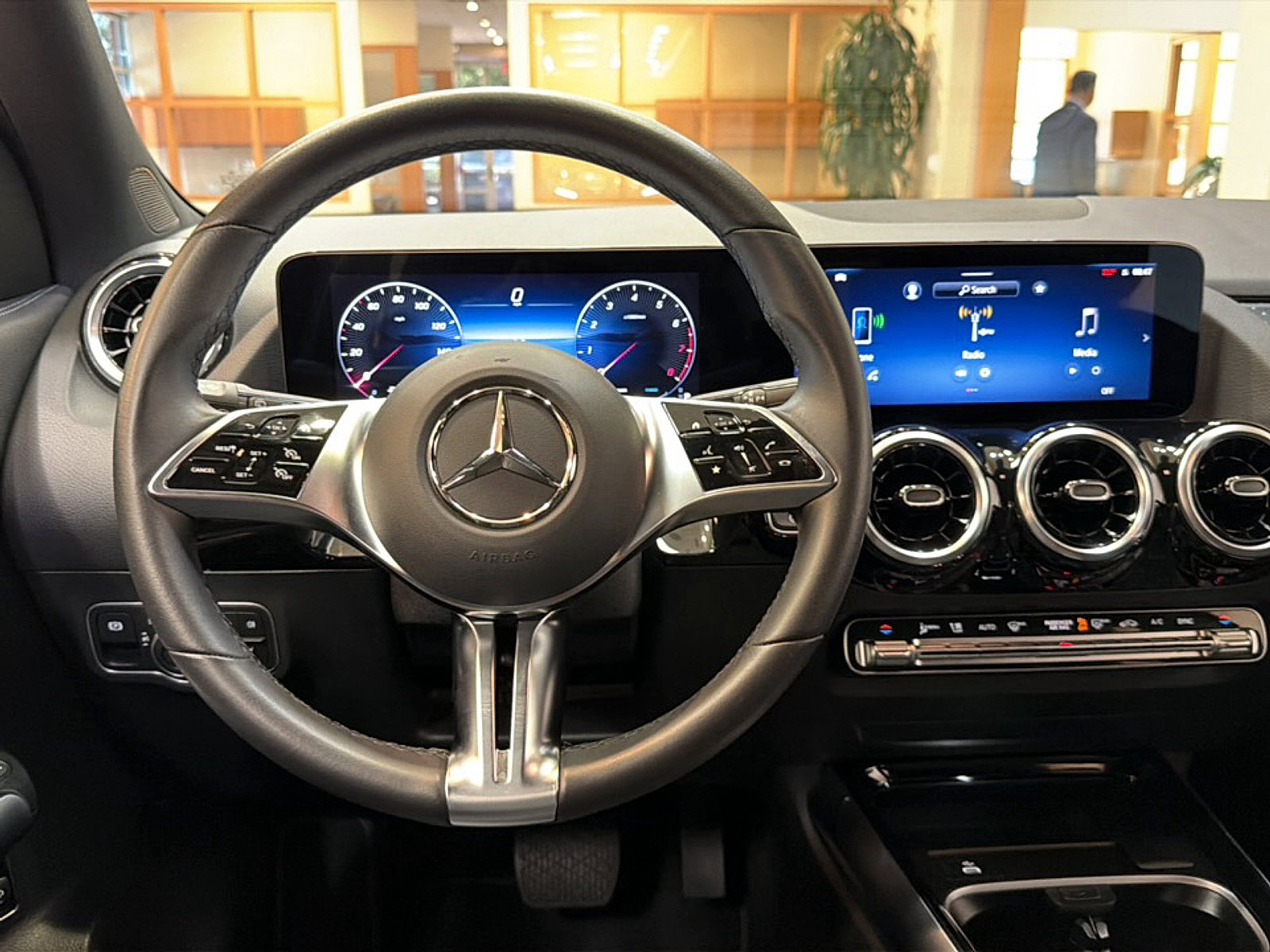 Certified 2025 Mercedes-Benz GLA 250 image 13
