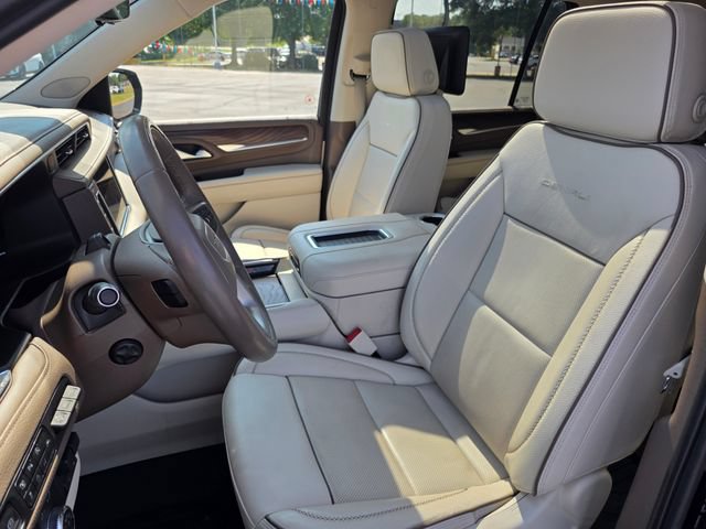 Used 2024 GMC Yukon XL Denali w/ Advanced Technology Package AWD/4WD image 19