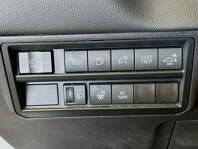 Used 2024 Toyota Tundra Limited image 11