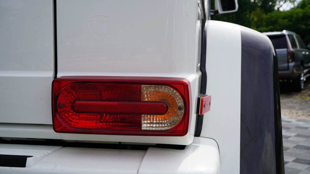 Used 2018 Mercedes-Benz G 550 Squared image 22