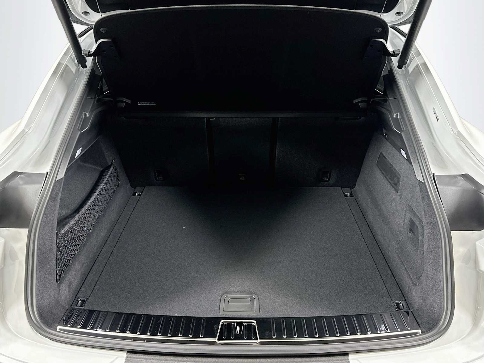 New 2026 Porsche Cayenne Coupe AWD/4WD image 27
