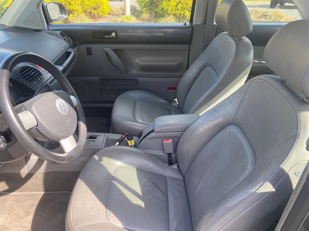 Used 2005 Volkswagen Beetle GLS FWD image 7