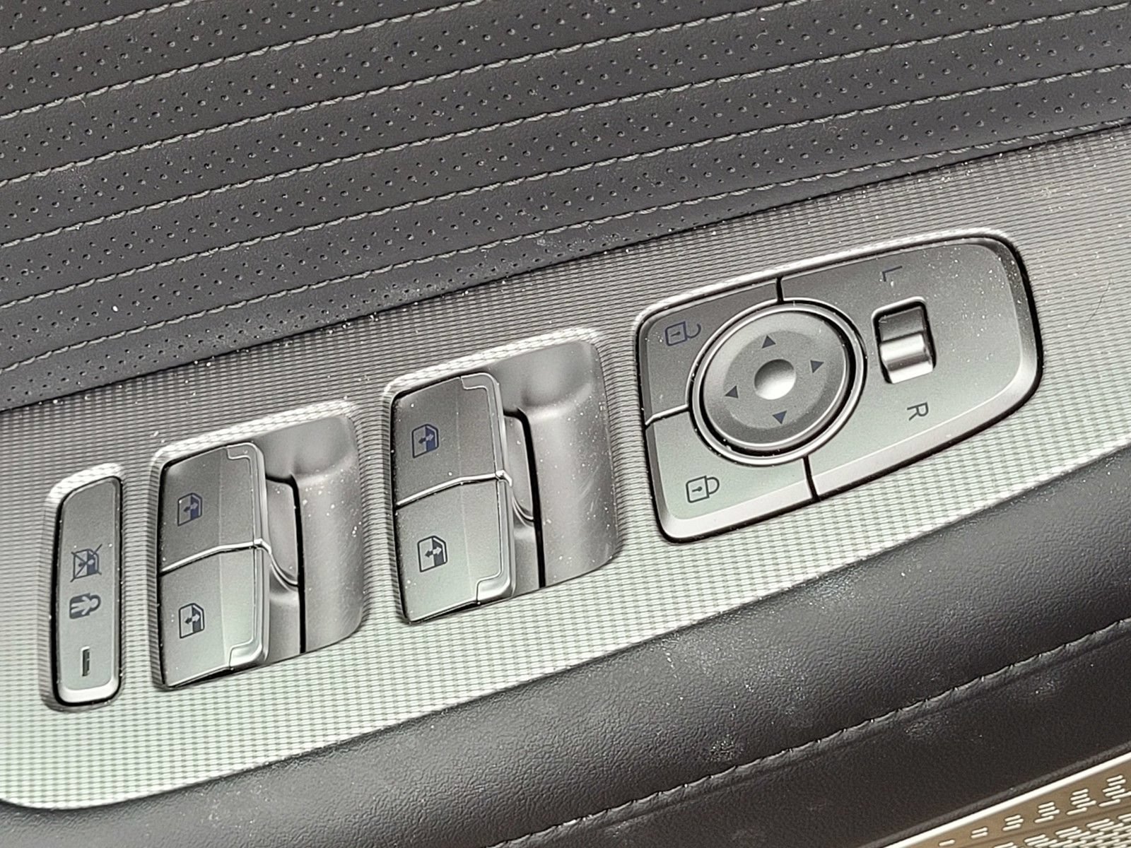 Used 2025 Hyundai Palisade Calligraphy AWD/4WD image 23