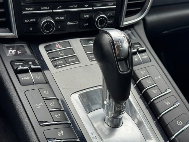 Used 2016 Porsche Panamera Edition image 20