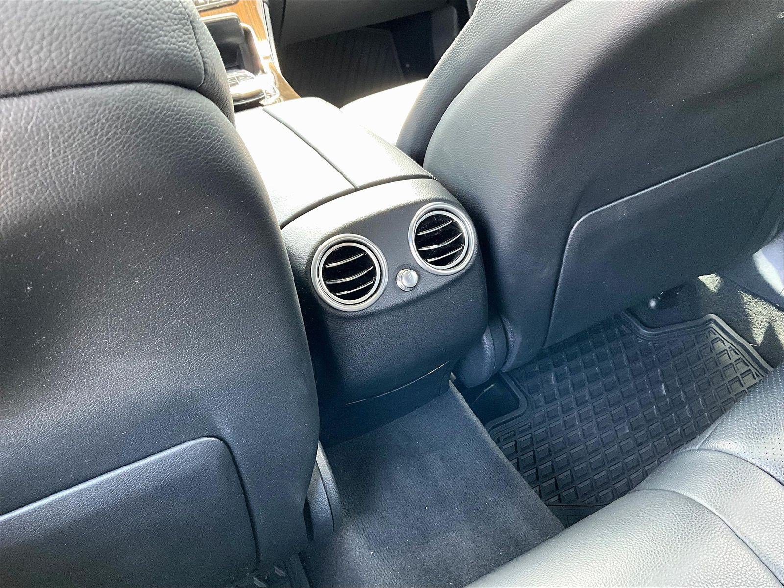 Used 2018 Mercedes-Benz GLC 300 4MATIC image 10