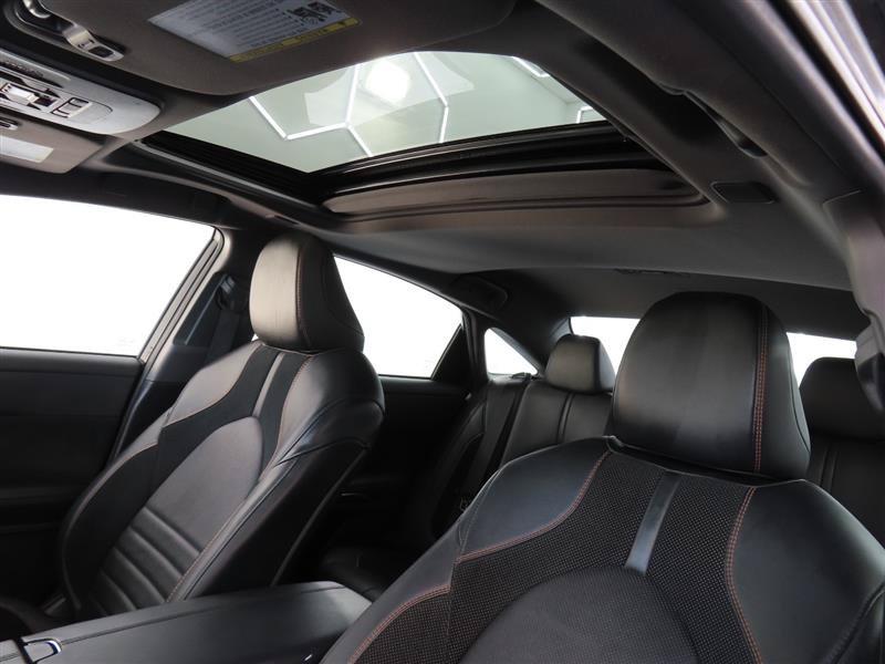 Used 2019 Toyota Avalon XSE w/ All Weather Liner Package FWD image 18