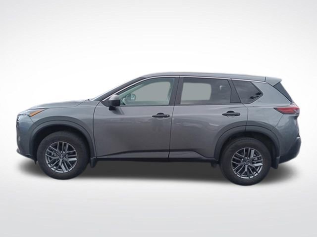 Certified 2022 Nissan Rogue S image 2
