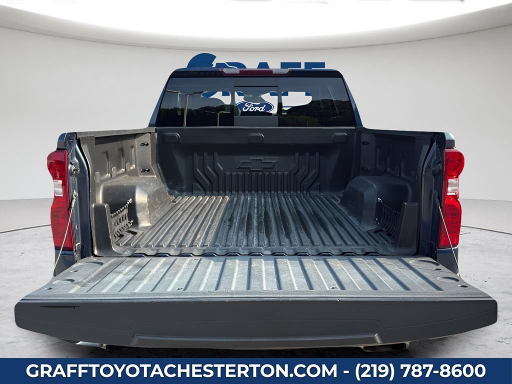 Used 2022 Chevrolet Silverado 1500 LT w/ Z71 Off-Road Package AWD/4WD image 16