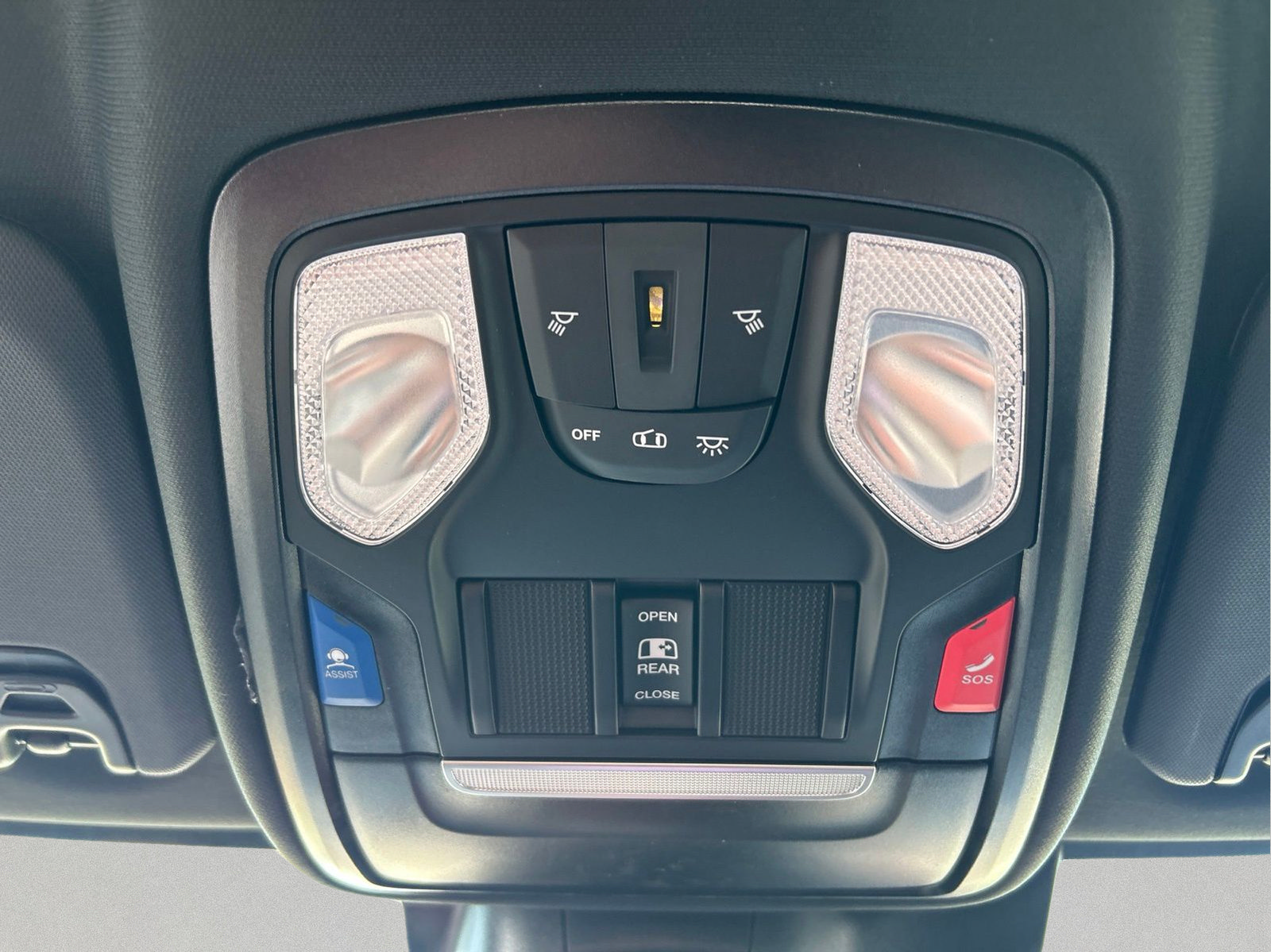 New 2026 RAM 2500 Warlock AWD/4WD image 33