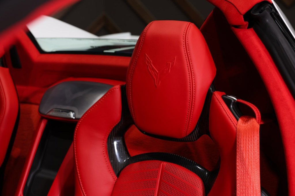 Used 2024 Chevrolet Corvette Stingray Premium Conv w/ Z51 Performance Package image 31