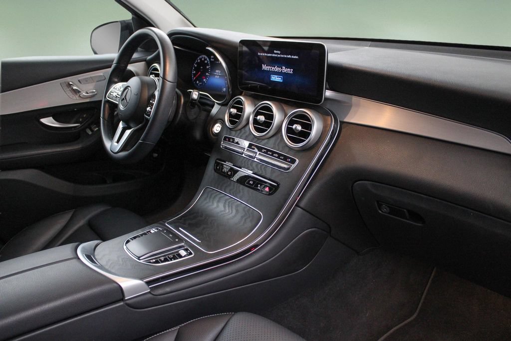 Used 2022 Mercedes-Benz GLC 300 image 22