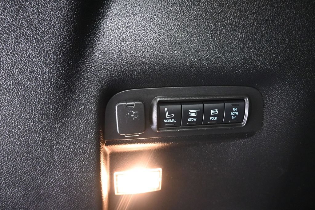 Used 2017 Ford Explorer Limited AWD/4WD image 59