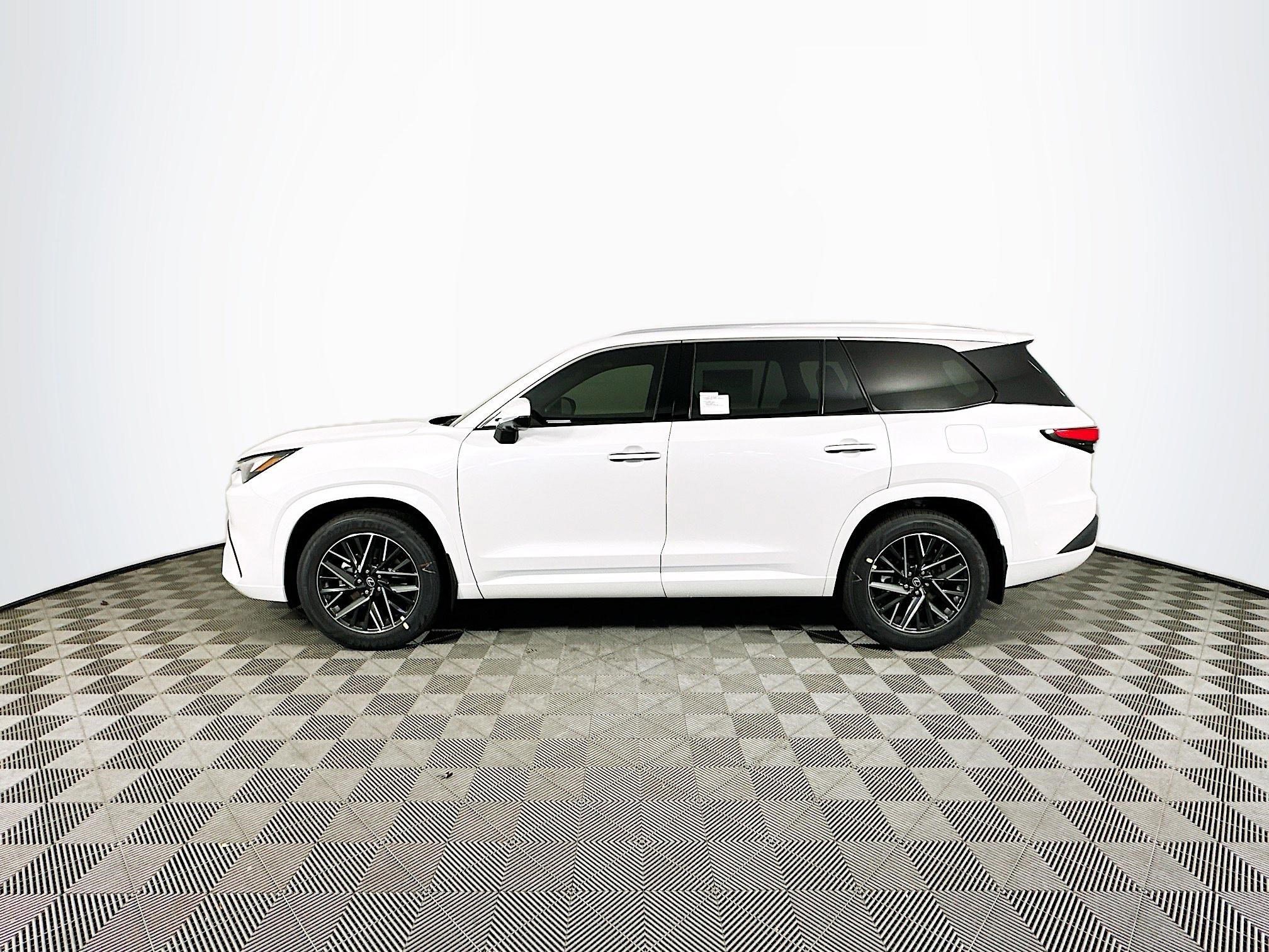 New 2026 Lexus TX 350 AWD image 4