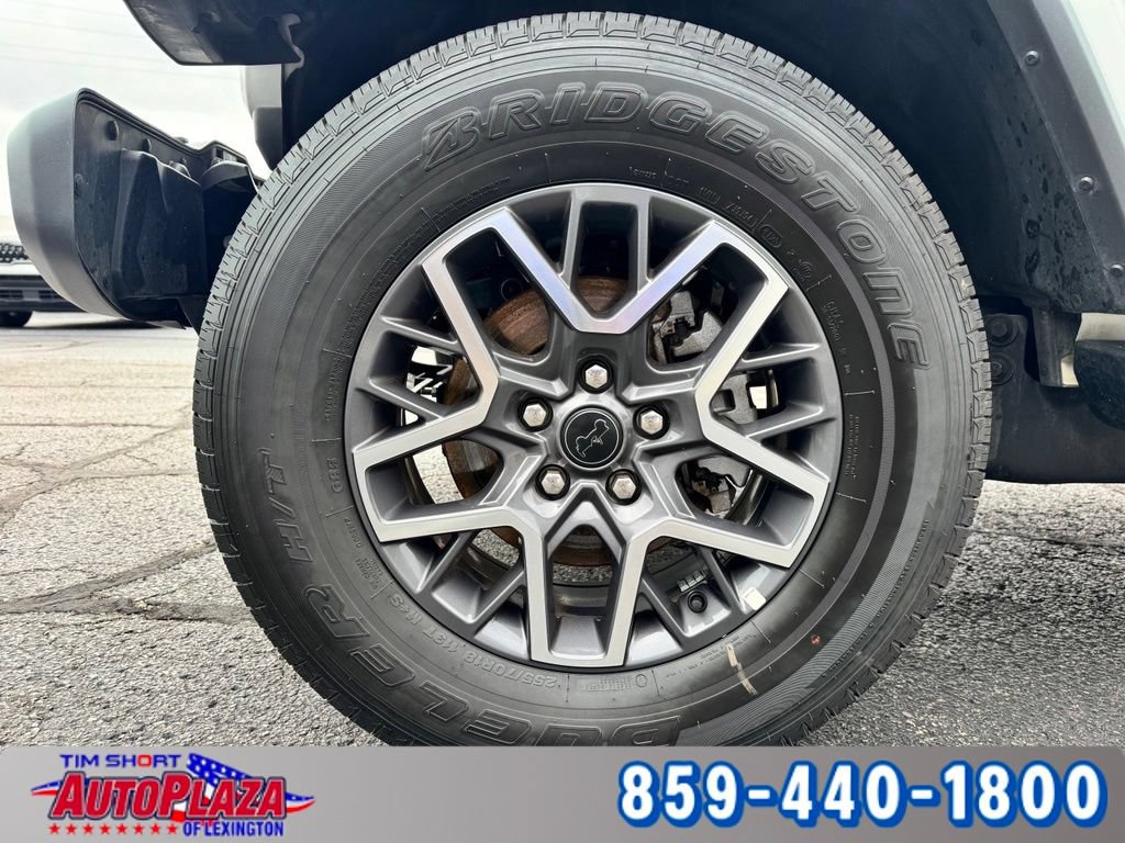 Used 2026 Jeep Wrangler Unlimited Sahara AWD/4WD image 6