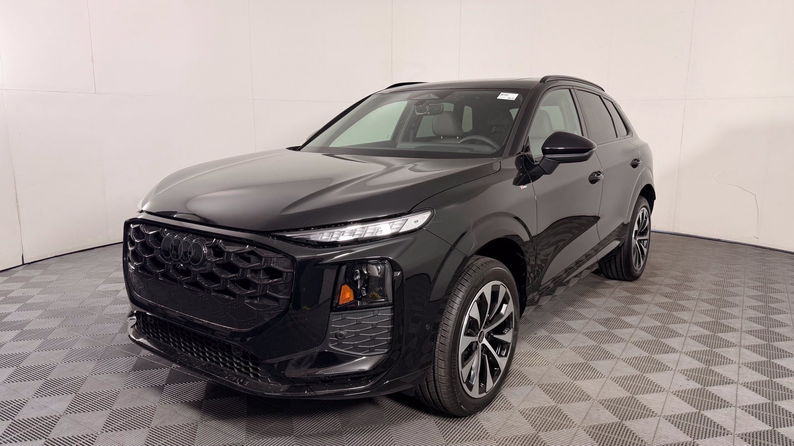 New 2026 Audi Q3 quattro 2.0T AWD/4WD image 4